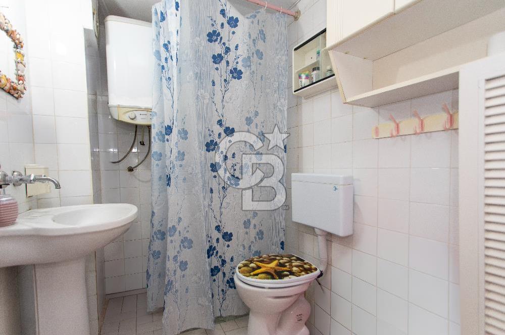 Foça Atatürk Mah. Eşyalı Satılık 2+1 Daire