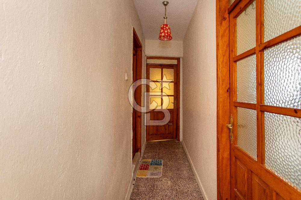 Foça Atatürk Mah. Eşyalı Satılık 2+1 Daire