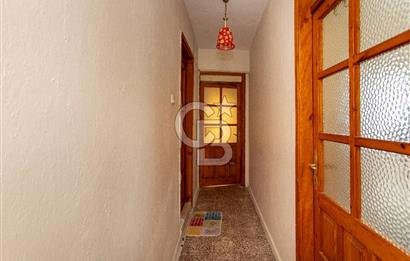 Foça Atatürk Mah. Eşyalı Satılık 2+1 Daire
