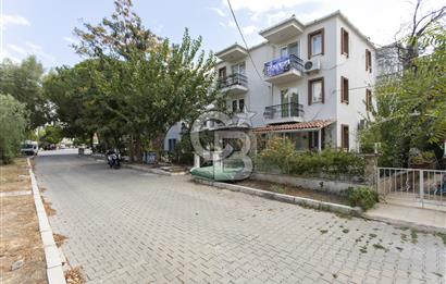 Foça Atatürk Mah. Eşyalı Satılık 2+1 Daire