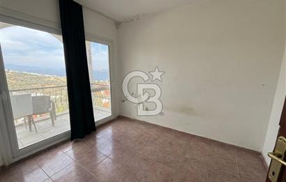 FOÇA'DA DENİZ VE DOĞA MANZARALI, 580 M2 BAHÇELİ, MÜSTAKİL EV