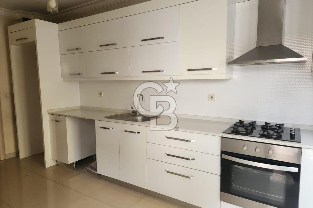 GİRNE BULVARINA ÇOK YAKIN; TEMİZ VE GENİŞ KİRALIK 3+1 DAİRE