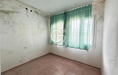 FOÇA'DA DENİZ VE DOĞA MANZARALI, 580 M2 BAHÇELİ, MÜSTAKİL EV