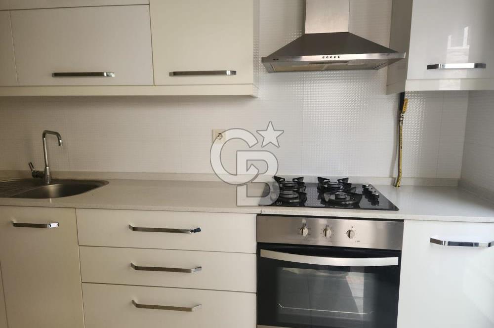 GİRNE BULVARINA ÇOK YAKIN; TEMİZ VE GENİŞ KİRALIK 3+1 DAİRE