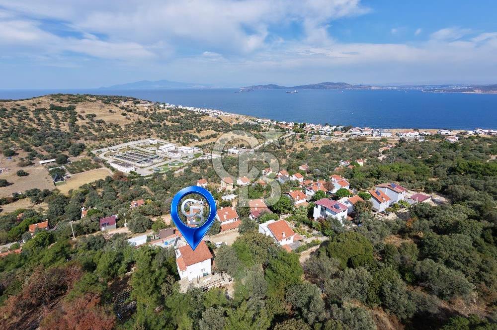 FOÇA'DA DENİZ VE DOĞA MANZARALI, 580 M2 BAHÇELİ, MÜSTAKİL EV