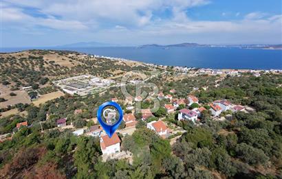 FOÇA'DA DENİZ VE DOĞA MANZARALI, 580 M2 BAHÇELİ, MÜSTAKİL EV