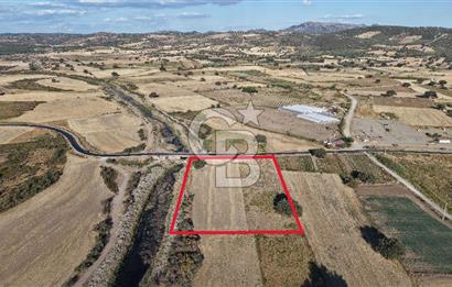 ÇANAKKALE EZİNE AKÇAKEÇİLİDE 7775 m² ASFALT YOLA CEPHE SATILIK ARAZİ