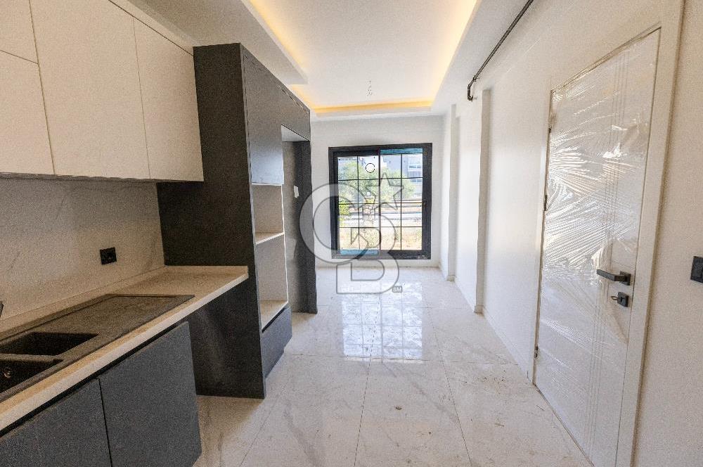 MENDERES COLDWELL BANKER POYRAZDAN KÖŞE KONUM LÜKS 4+1 VİLLA