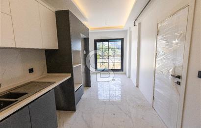 MENDERES COLDWELL BANKER POYRAZDAN KÖŞE KONUM LÜKS 4+1 VİLLA