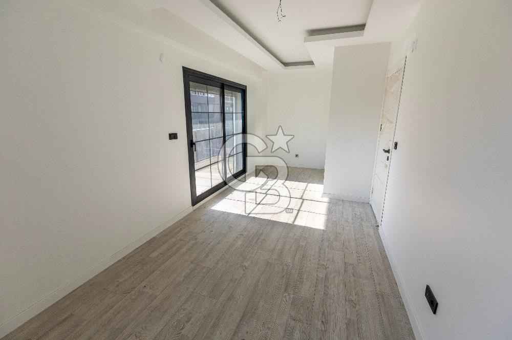 MENDERES COLDWELL BANKER POYRAZDAN KÖŞE KONUM LÜKS 4+1 VİLLA