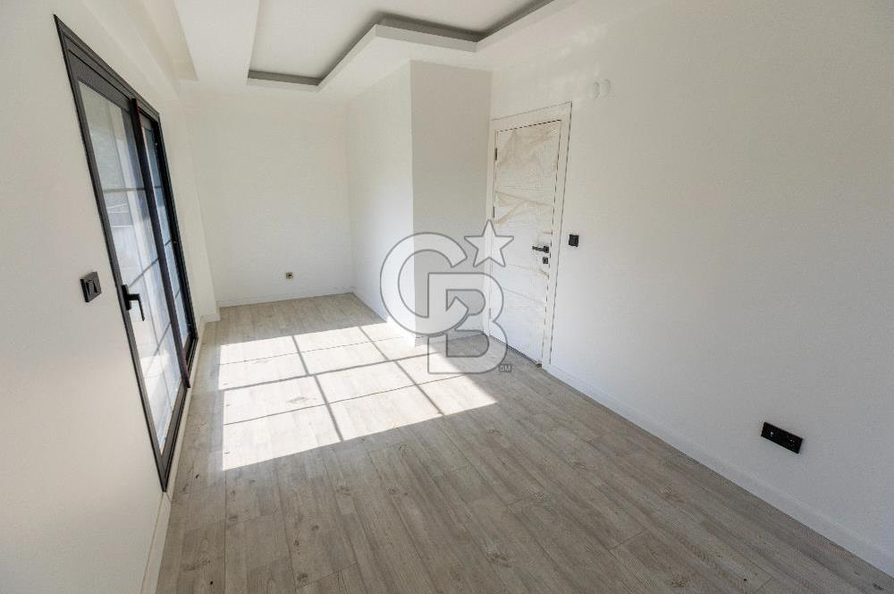 MENDERES COLDWELL BANKER POYRAZDAN KÖŞE KONUM LÜKS 4+1 VİLLA
