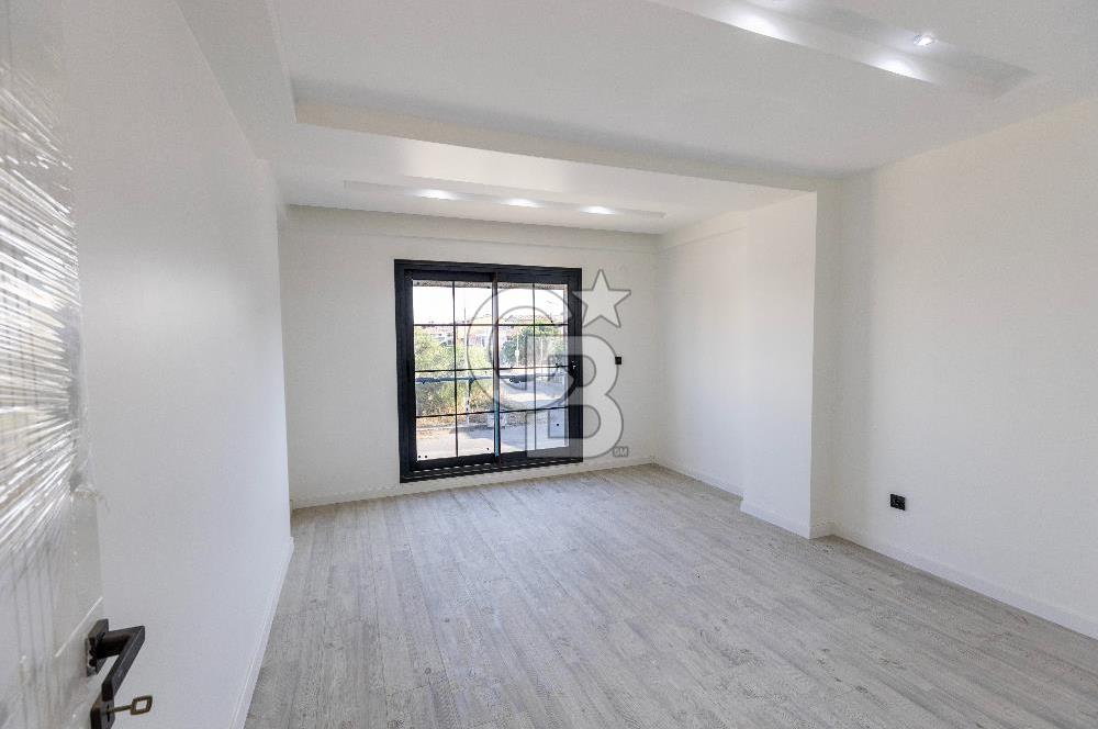 MENDERES COLDWELL BANKER POYRAZDAN KÖŞE KONUM LÜKS 4+1 VİLLA