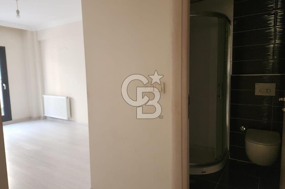 GİRNE BULVARINA ÇOK YAKIN; TEMİZ VE GENİŞ KİRALIK 3+1 DAİRE