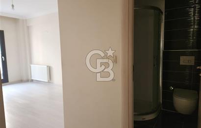GİRNE BULVARINA ÇOK YAKIN; TEMİZ VE GENİŞ KİRALIK 3+1 DAİRE