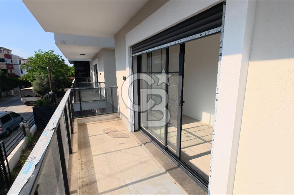 MENDERES COLDWELL BANKER POYRAZDAN KÖŞE KONUM LÜKS 4+1 VİLLA