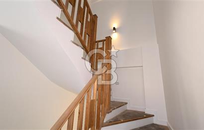MENDERES COLDWELL BANKER POYRAZDAN KÖŞE KONUM LÜKS 4+1 VİLLA