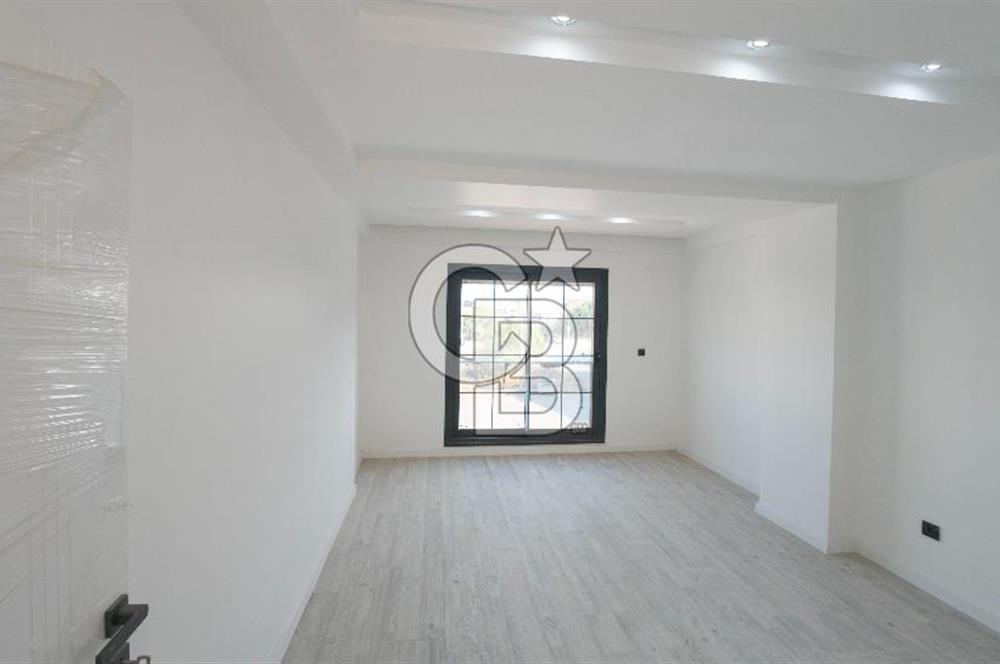 MENDERES COLDWELL BANKER POYRAZDAN KÖŞE KONUM LÜKS 4+1 VİLLA