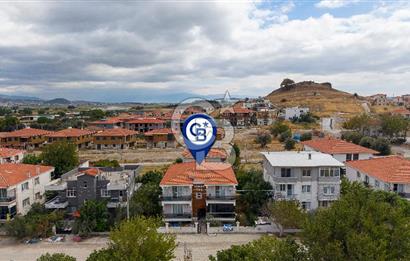 Foça Bağarası Kazım Dirik Mah. Satılık 2+1 Kapalı Mutfaklı Daire