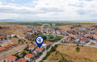Foça Bağarası Kazım Dirik Mah. Satılık 2+1 Kapalı Mutfaklı Daire