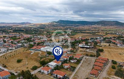 Foça Bağarası Kazım Dirik Mah. Satılık 2+1 Kapalı Mutfaklı Daire
