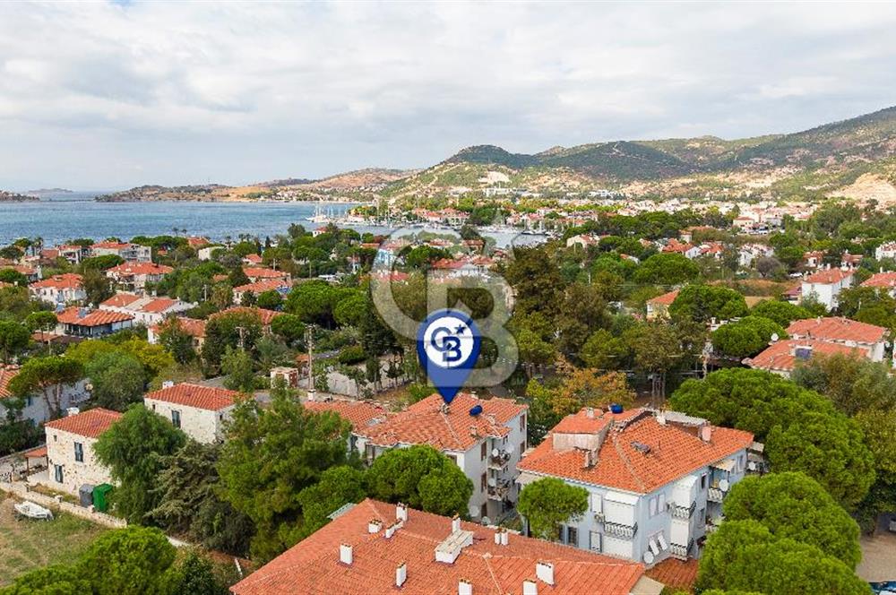 Foça Atatürk Mah. Eşyalı Satılık 2+1 Daire