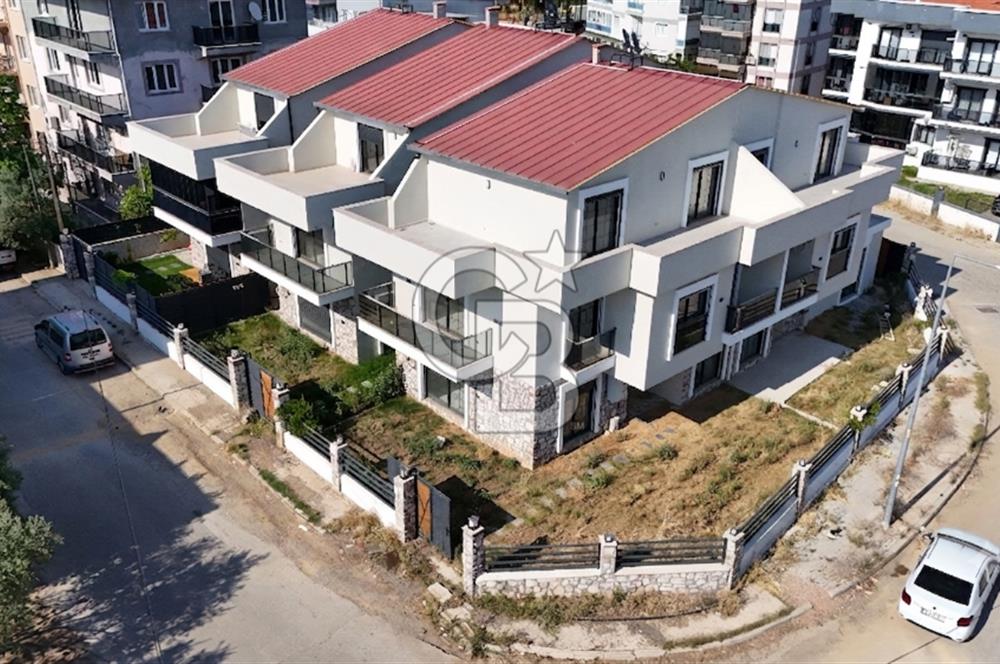 MENDERES COLDWELL BANKER POYRAZDAN KÖŞE KONUM LÜKS 4+1 VİLLA