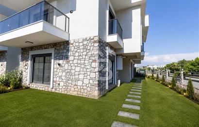 MENDERES COLDWELL BANKER POYRAZDAN KÖŞE KONUM LÜKS 4+1 VİLLA
