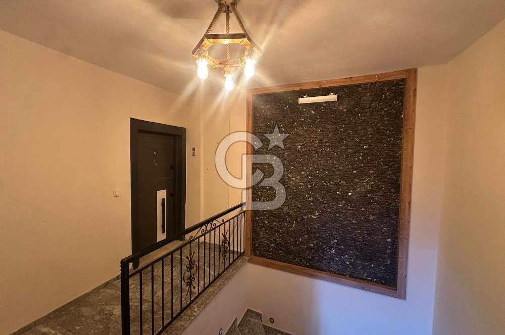 Foça Yenibağarası Mahallesi'nde Kiralık 3+1 Daire