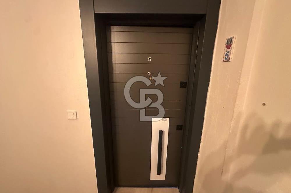 Foça Yenibağarası Mahallesi'nde Kiralık 3+1 Daire