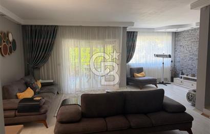 Foça İsmetpaşa Mah. Eşyalı Kiralık 3+1 Havuzlu Villa