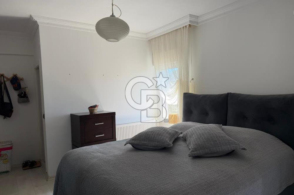 Foça İsmetpaşa Mah. Eşyalı Kiralık 3+1 Havuzlu Villa