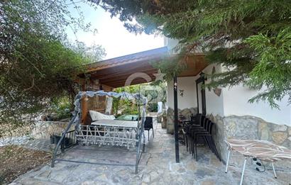 Foça Atatürk Mah. Pırıl Evler Sitesi'nde Eşyasız Kiralık Villa