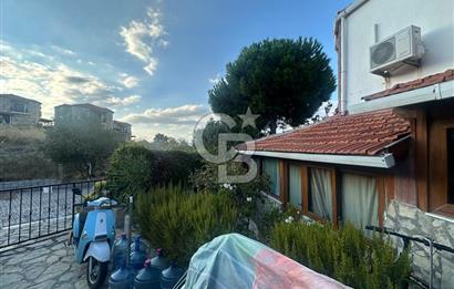 Foça Atatürk Mah. Pırıl Evler Sitesi'nde Eşyasız Kiralık Villa