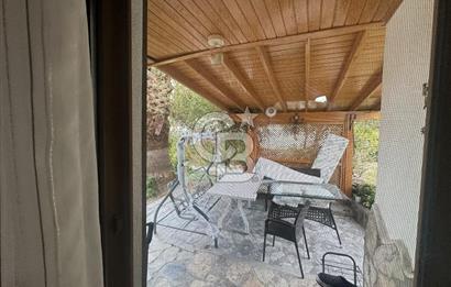 Foça Atatürk Mah. Pırıl Evler Sitesi'nde Eşyasız Kiralık Villa