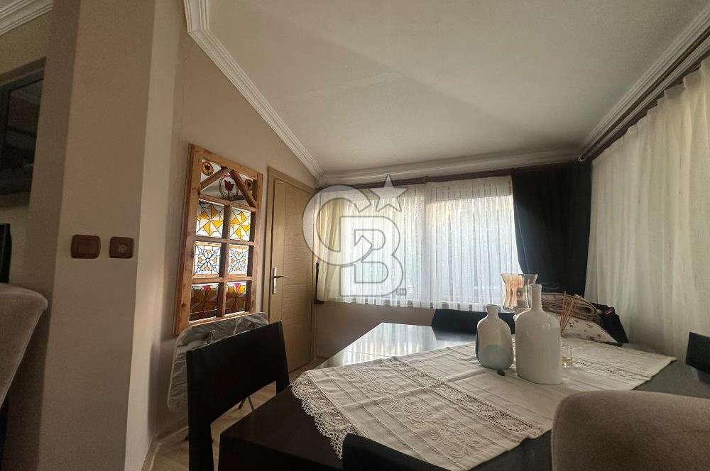 Foça Atatürk Mah. Pırıl Evler Sitesi'nde Eşyasız Kiralık Villa
