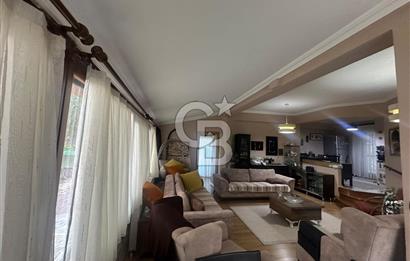 Foça Atatürk Mah. Pırıl Evler Sitesi'nde Eşyasız Kiralık Villa
