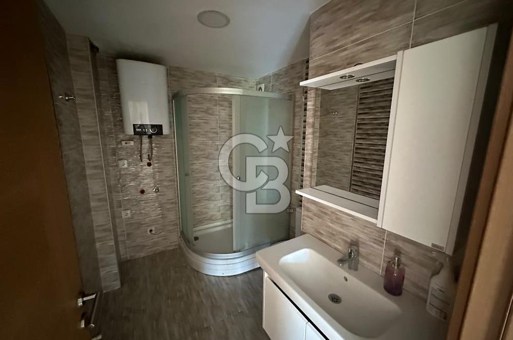 Foça Fevzipaşa Mah. Kiralık 3+1 Kapalı Mutfaklı Daire