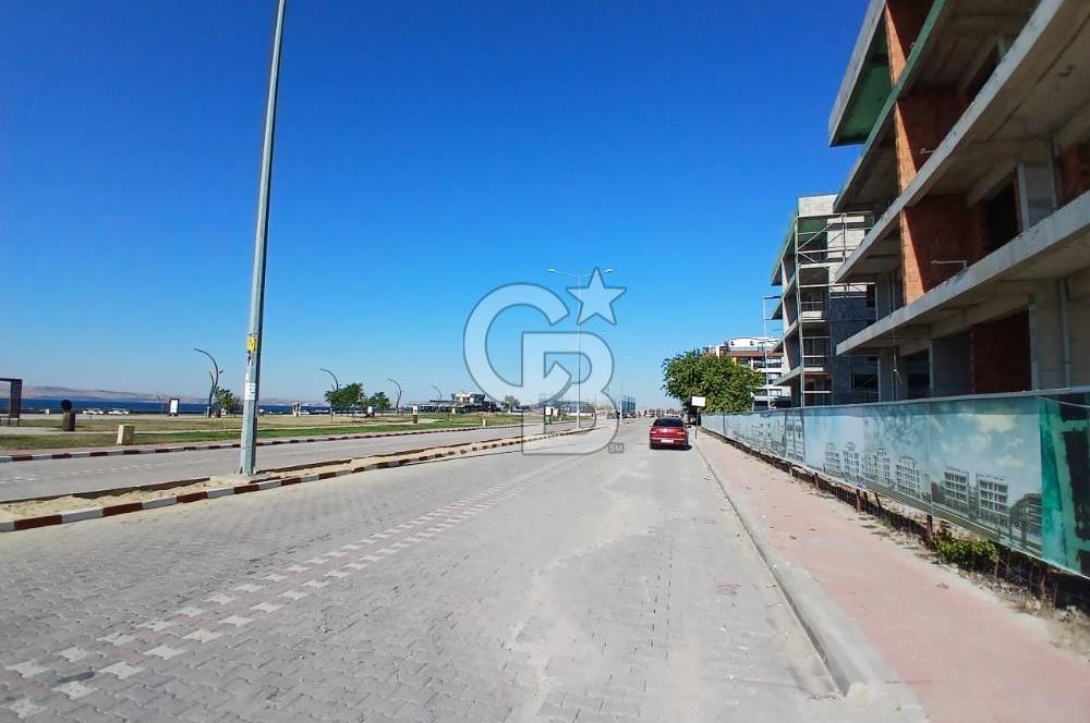 LAPSEKİ YENİ KORDONDA BOĞAZA SIFIR 3+1 SATILIK DAİRE
