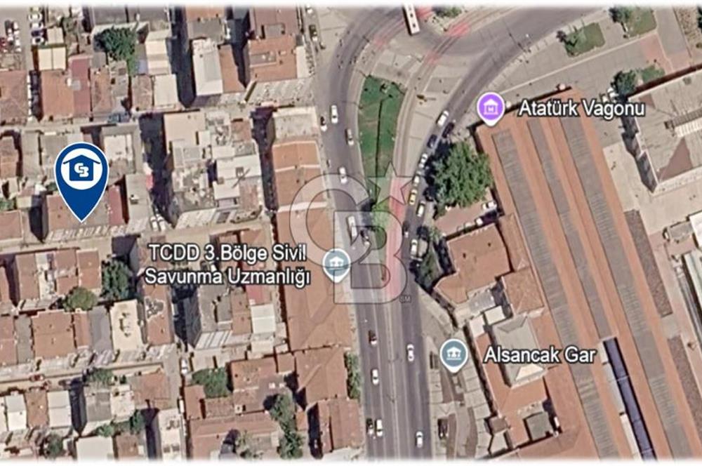 İzmir Konak Alsancak Mahallesinde Eşyalı Satılık 2+1