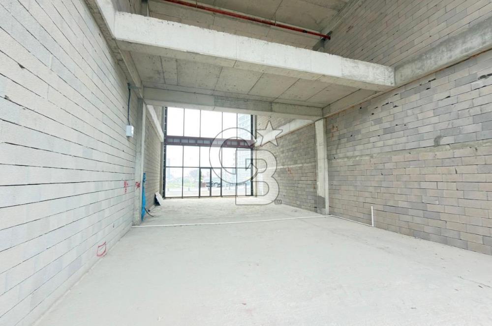 West Gate kiralık 185 m2 dükkan 