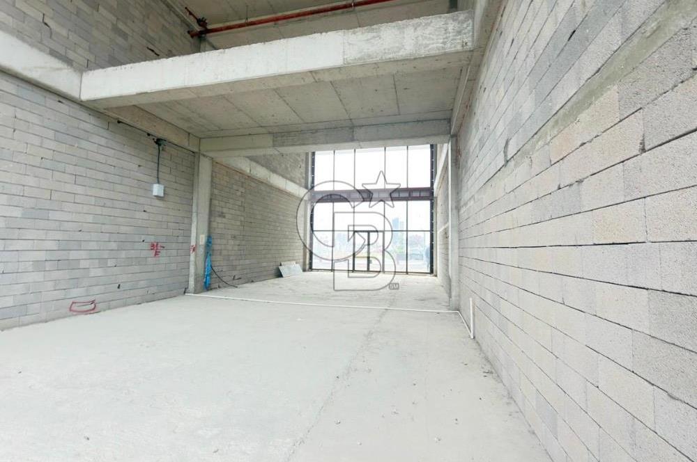 West Gate kiralık 185 m2 dükkan 