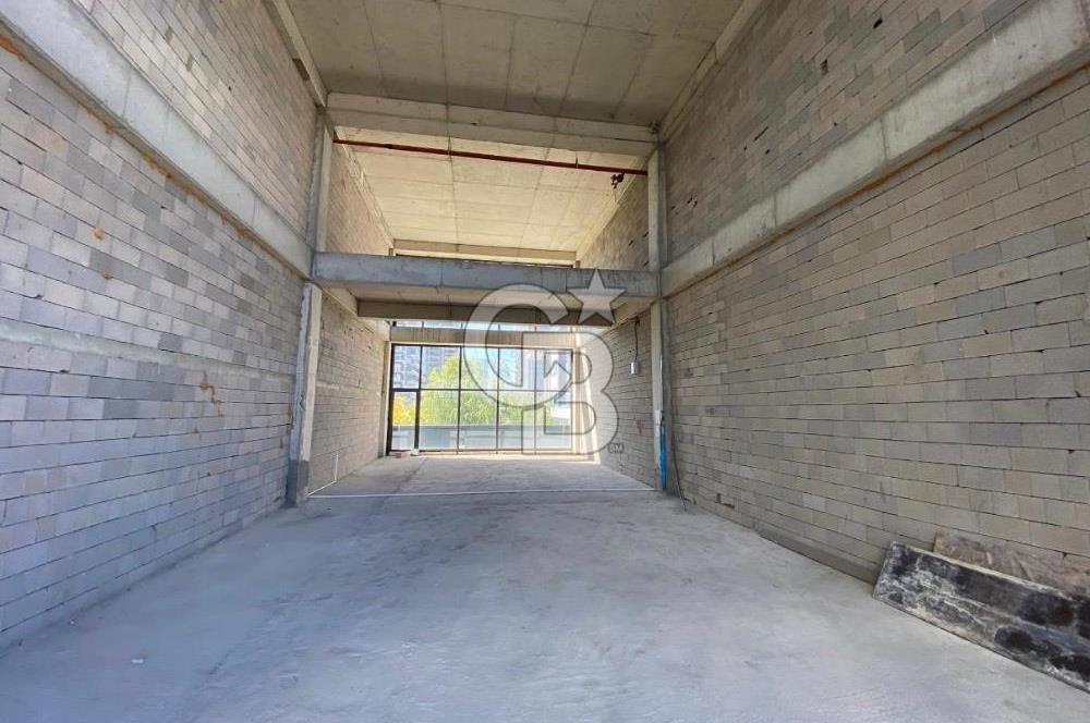 West Gate kiralık 185 m2 dükkan 