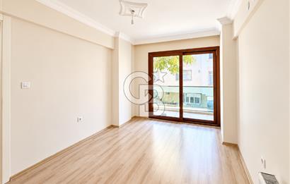 BORNOVA’NIN MERKEZİNDE AŞIK VEYSEL PARKI MANZARALI KİRALIK DAİRE