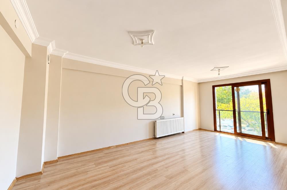 BORNOVA’NIN MERKEZİNDE AŞIK VEYSEL PARKI MANZARALI SATILIK DAİRE