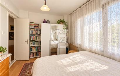   KARABURUN MERKEZDE PANORAMİK DENİZ MANZARALI, ÖZEL BAHÇELİ 2+1 DAİRE