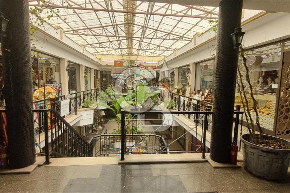 İZMİR, KEMERALTI, ANTİKACILAR ÇARŞISI 40 M2 KİRALIK DÜKKAN