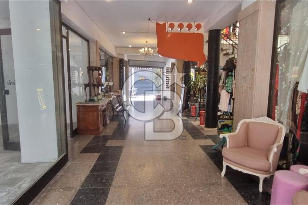 İZMİR, KEMERALTI, ANTİKACILAR ÇARŞISI 40 M2 KİRALIK DÜKKAN