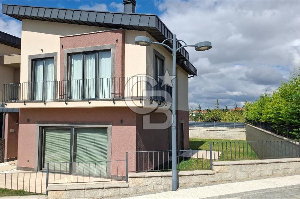 Silivri Oksijen Ortaköy Sitesinde Kiralık 5+1 Dubleks Lüks Villa