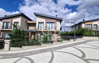 Silivri Oksijen Ortaköy Sitesinde Kiralık 5+1 Dubleks Lüks Villa