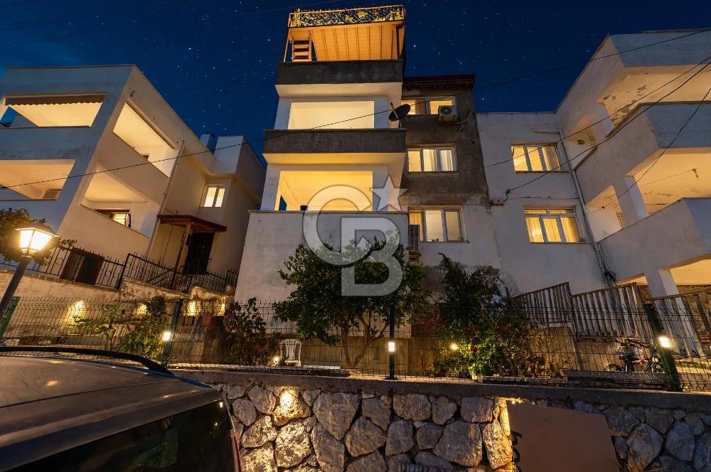   KARABURUN MERKEZDE PANORAMİK DENİZ MANZARALI, ÖZEL BAHÇELİ 2+1 DAİRE
